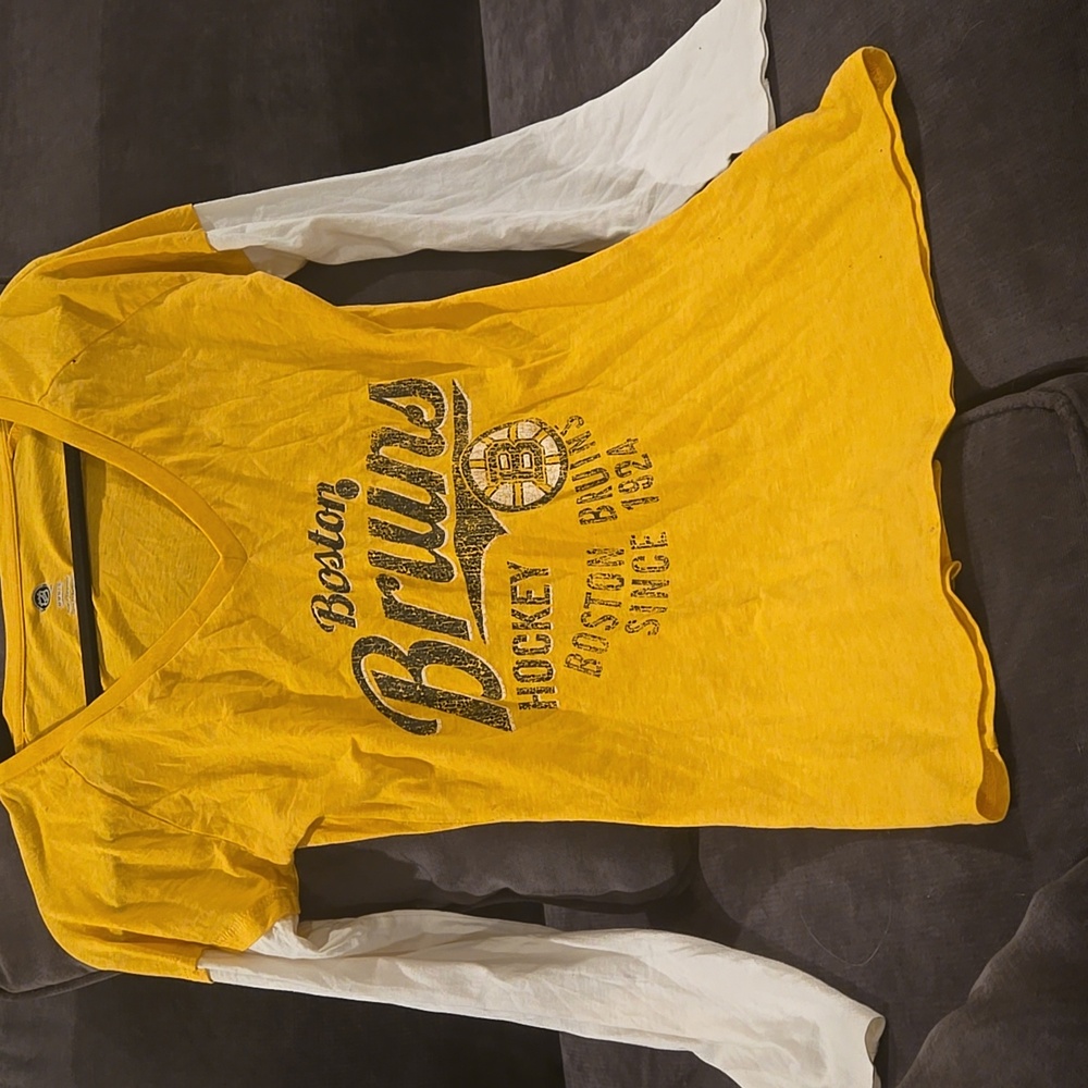 ⛸️SALE! NHL Official Licensed BOSTON BRUINS Women's Yellow Long Sleeve Shirt - Picture 2 of 7